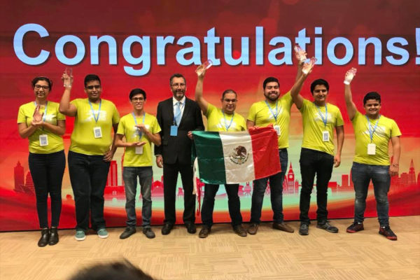 Triunfan En Competencia Mundial Estudiantes De Upq